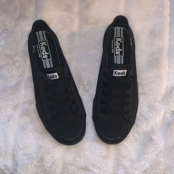 Woman’s Keds Kickstart Canvas Shoes - Picture 2 of 5